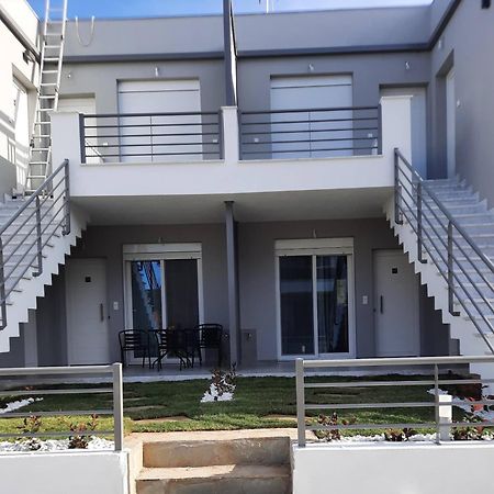 Kalofas Apartments Amaryllis โอฟรีนีออน ภายนอก รูปภาพ