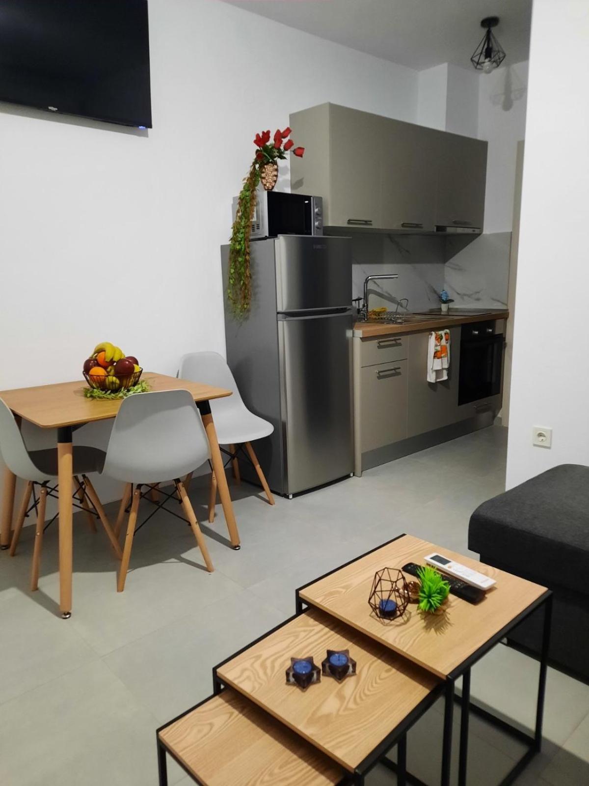 Kalofas Apartments Amaryllis โอฟรีนีออน ภายนอก รูปภาพ